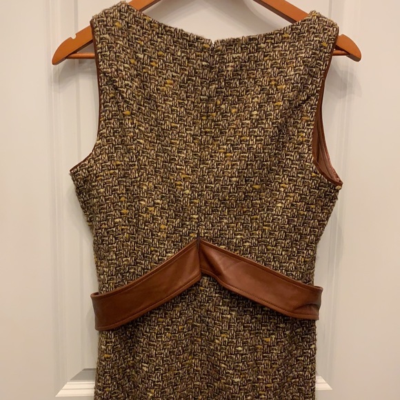 Dolce & Gabbana brown dress with belt accent - Picture 7 of 9